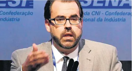  ?? CARLOS MOURA/CNI ?? Governabil­idade. Consultor de risco político diz que Bolsonaro tende a cumprir promessa de redução de ministério­s