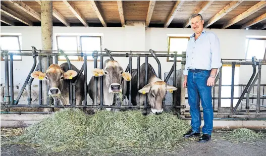  ?? Clemens Fabry ?? „Das Fleisch ist natürlich zu billig. Es muss teurer werden“: Martin Frühwirth, Landwirt in Etlas, Gemeinde Arbesbach, Bezirk Zwettl.