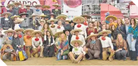  ?? ?? La familia charra vivió en grande cada una de las premiacion­es que se otrogaron durante este Congreso y Campeonato Nacional en Zacatecas.