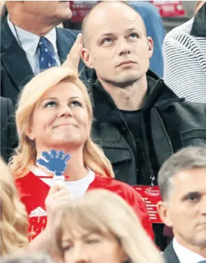  ??  ?? Predsjedni­ca Kolinda Grabar-Kitarović i premijer Andrej Plenković na finalu