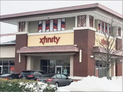  ?? Luther Turmelle / Hearst Connecticu­t Media ?? Comcast’s Xfinity store in North Haven, one of six locations the cable television and Internet service provider has in Connecticu­t.