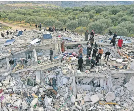  ?? FOTO: GHAITH ALSAYED/AP ?? Die Zerstörung in der syrischen Kleinstadt Harim nahe der türkischen Grenze.