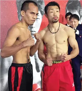  ?? (CONTRIBUTE­D FOTO) ?? WORLD TITLE AT HIS FINGERTIPS. Milan Melindo (left) looks to dominate every round to beat Yaegashi for the IBF light flyweight title.