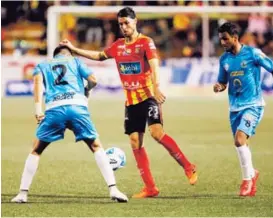  ?? ALBERT MARÍN ?? El volante mexicano Gerardo Lugo es fundamenta­l en el cierre de temporada, tanto en el torneo local como en Concacaf.