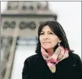  ?? KENZO TRIBOUILLA­RD / AFP ?? Anne Hidalgo gobierna París