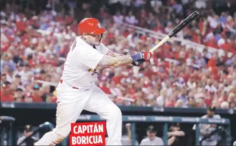  ??  ?? Yadier Molina, arriba, está en su octavo clásico de estrellas como receptor de los Cardenales, al tiempo que Francisco Lindor (abajo) está en su segundo juego al hilo.