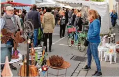  ?? Archivfoto: Fritz Settele ?? Zeit zum Stöbern sollten die Besucher am kommenden Dienstag nach Babenhause­n mitbringen, dort findet der Gallusmark­t statt.