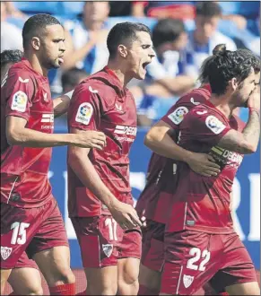  ?? Foto: EFE ?? En-nesyri, Lamela e Isco celebrando uno de los goles en el Espanyol-sevilla