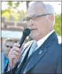  ?? TIMES photograph by Annette Beard ?? The guest speaker at the dedication of the Veterans Memorial, retired Chief Warrant Officer Mark Howell, a 1981 Pea Ridge High School graduate, was personal security officer to General David Petraeus.