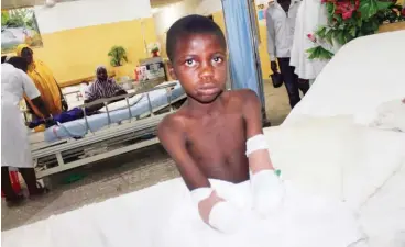  ??  ?? Zubairu Yushau on his hospital bed