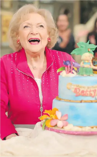  ?? MARK DAVIS/GETTY IMAGES ?? Actress Betty White doesn’t allow age to prevent her from doing what she wants.