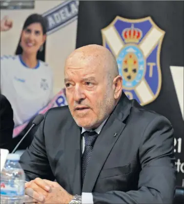  ??  ?? ANALÍTICO. Miguel Concepción vivirá un nuevo derbi como presidente del Tenerife.