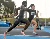  ?? PHOTOSPORT ?? Eddie OseiNketia, left, and Tiaan Whelpton are both sprinters on the rise but fall short of the criteria for the Commonweal­th Games.