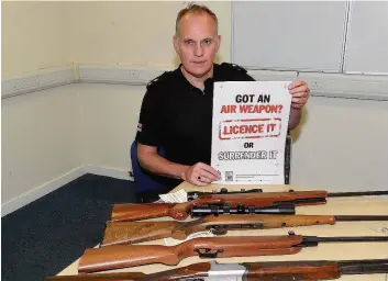  ??  ?? Great response Inspector Alistair Anderson urges residents to surrender weapons