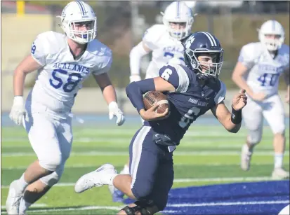  ?? SHERRY LAVARS — SPECIAL TO MARIN INDEPENDEN­T JOURNAL ?? Marin Catholic quarterbac­k Michael Ingrassia was invited to several high-profile football camps over the summer and is set to compete at the Elite 11quarterb­ack regional in Los Angeles on Nov. 15.