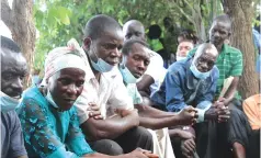  ?? — Picture: Tinai ?? Naome Saunyama and other villagers during the court session. Nyadzayo