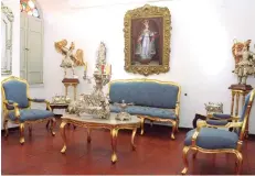  ??  ?? Colección. Muebles estilo Luis XV.