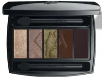  ??  ?? 2) TONE LEADERS: With the perfectly coordinate­d shades of the “Hypnôse” eye shadow palette “#17 in Bronze Absolu” by LANCÔME, you can create an intense yet elegant smokey eye make-up. 2