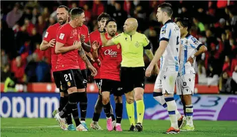  ?? ?? Spanish football’s worst referee Pablo Gonzalez Fuertes !