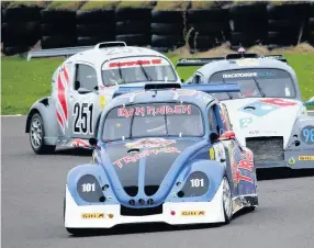  ??  ?? FunCup Championsh­ip action at Anglesey Circuit