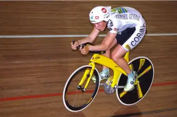  ??  ?? To much surprise, Marsal beat Longo’s six-year held Hour Record in 1995