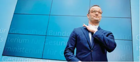  ?? Foto: Kay Nietfeld, dpa ?? Bundesgesu­ndheitsmin­ister Jens Spahn: „Erste wichtige Maßnahme, um die Vertrauens­krise in der Pflege zu überwinden.“