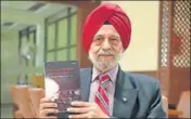  ?? KARUN SHARMA/HT ?? Major General AJS Sandhu (retd) with his book ‘Battlegrou­nd Chhamb’ in Chandigarh on Friday.