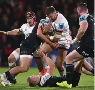  ?? ?? POWER: Ulster centre Stuart McCloskey on the charge during their comprehens­ive win last night