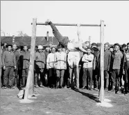  ?? PROVIDED TO CHINA DAILY ?? The contributi­on of thousands of laborers from China, such as those pictured, was crucial to the war effort.