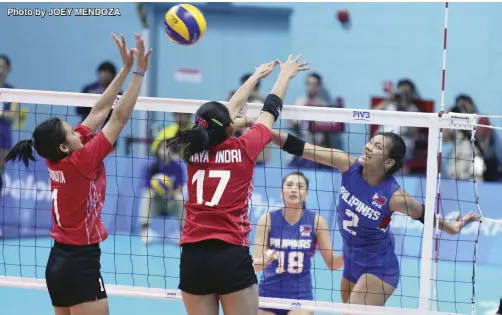  ?? Photo by Joey Mendoza ?? Alyssa bannered the Philippine team that saw action in last year’s Southeast Asian Games after a 10-year hiatus.