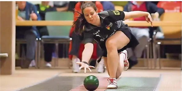  ?? FOTO: KILLADT ?? Die erfolgreic­hste Sportlerin aus dem Regionalve­rband: Veronika Ulrich vom Bundesligi­sten KSC Dilsburg gewann bei der Weltmeiste­rschaft in Oberthal Gold, Silber und Bronze.