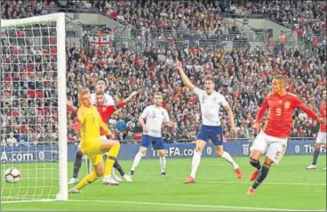  ?? REUTERS PHOTO ?? Rodrigo (right) scored Spain’s winner against England at the Wembley Stadium on Saturday.