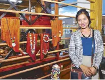  ??  ?? Jessa Andrea Gonzales of Andrea’s Paper Beads of Quezon, Isabela creates elegant fashion accessorie­s using paper beads.