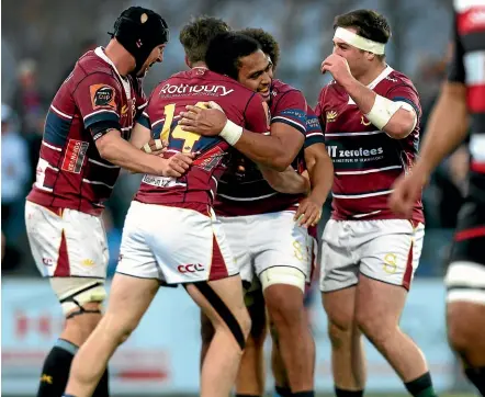  ?? KAVINDA HERATH/STUFF. ?? Southland players celebrate after winning their first game in nearly three years on Saturday.