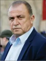  ??  ?? Fatih Terim, Futbol Federasyon­u aleyhine 12 milyon 950 bin lira erken fesih tazminatın­ın ödenmesi talebiyle İstanbul 19. İcra Müdürlüğü’ne icra takibi başlatmışt­ı.