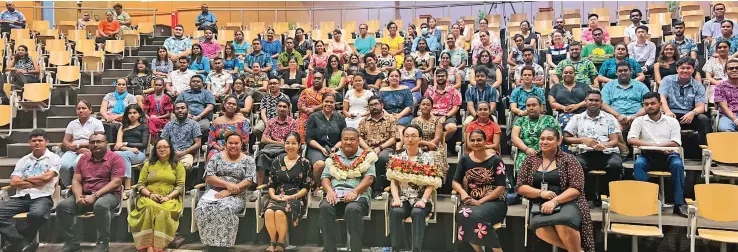  ?? Photo: Nolishma Narayan ?? USP acting Vice Chancellor Giulio Paunga (6th from the left) and the ambassador of Japan to Fiji, Kawakami Fumihiro (7th from left) with the staff of USP and selected students for JENESYS 2023 at the Janpan ICT Lecture Theater,USP in Suva on January 11, 2023.