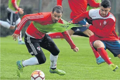  ?? PRENSA RIVER ?? Vale todo. Rodrigo Mora anotó dos goles y fue difícil de frenar, pero no será titular frente a Racing.