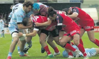  ?? Les dirigeants de l’entente charentais­e se donne quatre ans pour atteindre le Pro D2. ?? Photo Mohamed Laroui