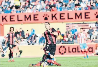  ?? CF REUS ?? Miguel Linares no pudo perforar la meta del Lugo, el pasado sábado en Reus