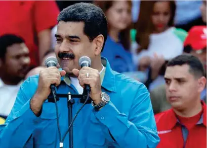  ??  ?? FORMALIZA. Nicolás Maduro aceptó públicamen­te la candidatur­a a la presidenci­a, durante un acto de apoyo a su gobierno.