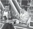  ??  ?? Leslie Jones and a contestant on “The $100,000 Pyramid." LOU ROCCO/ABC