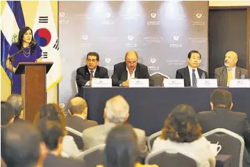  ??  ?? Orientació­n. Durante el evento, se capacitó a empresario­s sobre el mercado de Corea del Sur y sus caracterís­ticas.