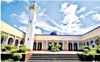  ?? ?? A PLACE OF REVERENCE Located at Maharlika Village, the Blue Mosque in Taguig serves as a religous center for Muslims in the area*