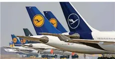  ?? FOTO: BORIS ROESSLER/DPA ?? Die Corona-Pandemie hat die Lufthansa in die schlimmste Krise ihrer Geschichte gestürzt.