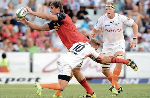  ??  ?? TOUGH MAN TO TAKE DOWN: Man of the match Eben Etzebeth, above, led the domination of the lineout against the Cheetahs on Saturday.