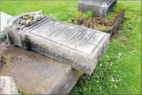  ??  ?? BEFORE: The headstone was in a state of disrepair.