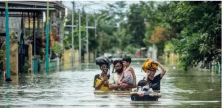  ??  ?? 2020 aura également été l'année des catastroph­es naturelles