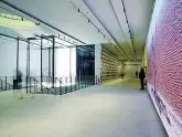  ?? ?? Un’immagine degli allestimen­ti interni: il museo si sviluppa su 10 mila metri quadrati di percorso