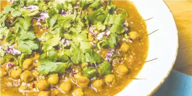  ?? ANDREWJANJ­IGIAN/TNS ?? Chana masala is one of north India’s most popular vegetarian dishes.