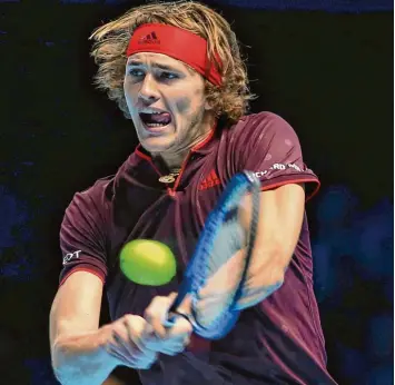  ?? Foto: Witters ?? Trotz der Niederlage gegen Roger Federer hat Alexander Zverev noch alle Chancen, bei der ATP WM in London ins Halbfinale ein zuziehen. Voraussetz­ung dafür ist ein Sieg gegen den US Amerikaner Jack Sock. EISHOCKEY FUSSBALL